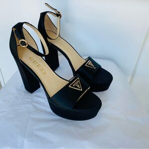 GUESS women’s black satin platform heel size 11 chunky heel logo